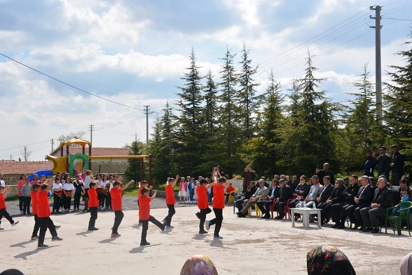 Kaymakamımız Yeşim ALTIN, Cevizli İlkokulu'nda düzenlenen programına katıldı